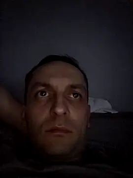 Snapshot of Kondzio chatting on 04/27/26, 05:44 Kondzio online show from 04/27/26, 05:44