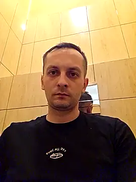 Snapshot of Kondzio chatting on 04/29/26, 07:01 Kondzio online show from 04/29/26, 07:01