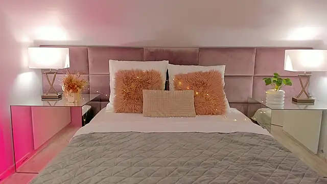 ElsaYoung online show from 03/12/25, 08:52