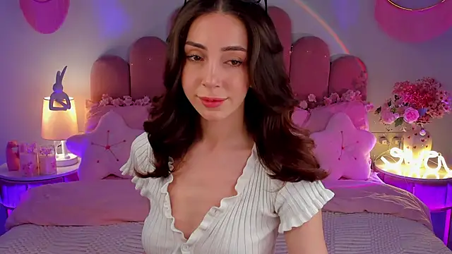 ElsaYoung online show from 05/29/26, 07:12