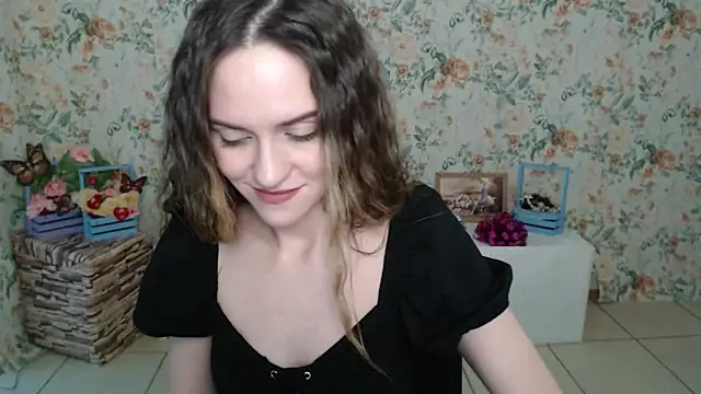 Lina Star S online show from 02/01/25, 10:37