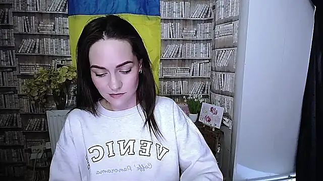 Lina Star S online show from 11/15/25, 11:40