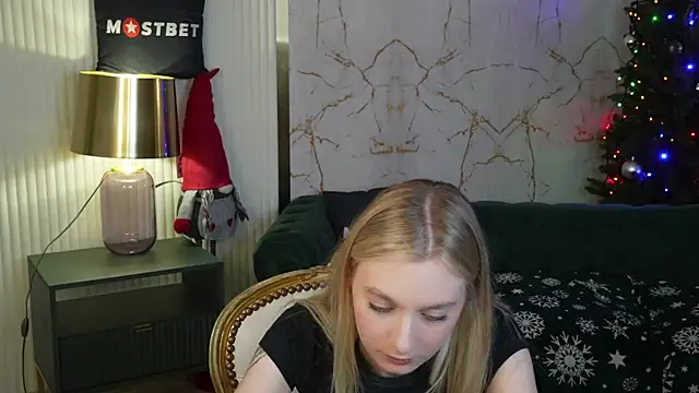 Ewa Pearl online show from 01/08/25, 11:43