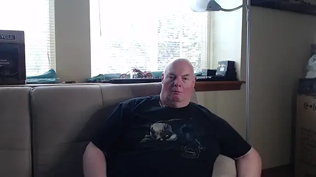 Snapshot of harley99574 chatting on 10/23/25, 06:17 harley99574 online show from 10/23/25, 06:17