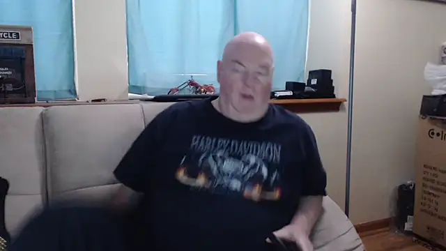 Snapshot of harley99574 chatting on 11/13/25, 12:48 harley99574 online show from 11/13/25, 12:48