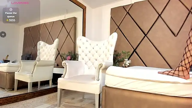 LunitaDiva online show from 02/11/25, 12:48