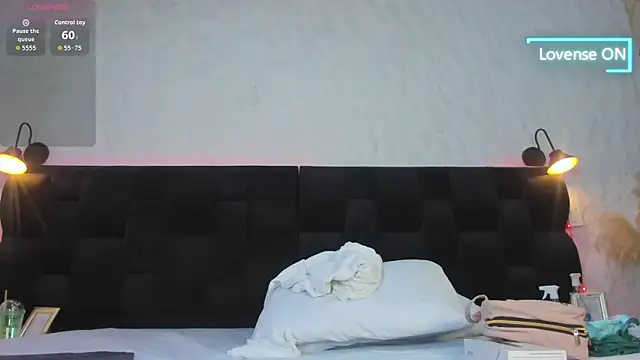 Camila  Gomez online show from 12/03/25, 12:25