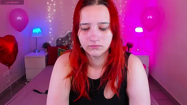 RachelPirce online show from 02/11/25, 02:03