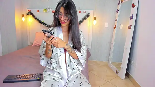 Milaspetite online show from 12/27/24, 08:50