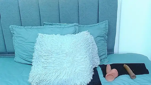 sasi luna online show from 03/01/25, 06:11