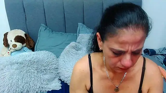 sasi luna online show from 03/23/25, 03:10