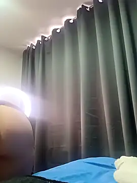 sasi luna online show from 10/24/25, 02:57