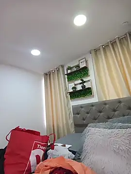 sasi luna online show from 02/18/26, 02:02