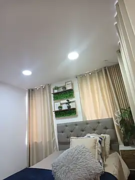 sasi luna online show from 04/08/26, 01:00