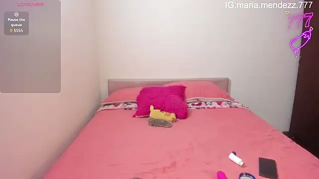 Snapshot of maria_mendez_ chatting on 04/23/26, 04:24 maria mendez online show from 04/23/26, 04:24