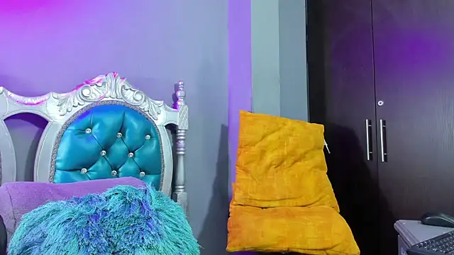 elizabeth rosa21 online show from 01/07/25, 02:20