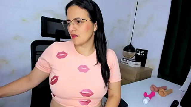 africa holmes online show from 11/13/25, 02:21