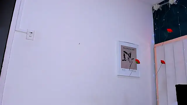 Snapshot of africa_holmes chatting on 04/08/26, 02:44 africa holmes online show from 04/08/26, 02:44