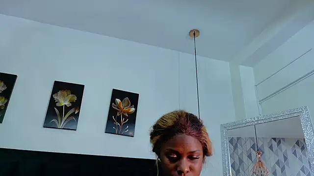 Snapshot of kinkyandsavage chatting on 11/08/25, 06:07 kinkyandsavage online show from 11/08/25, 06:07