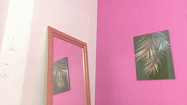 Snapshot of kinkyandsavage chatting on 11/15/25, 07:32 kinkyandsavage online show from 11/15/25, 07:32