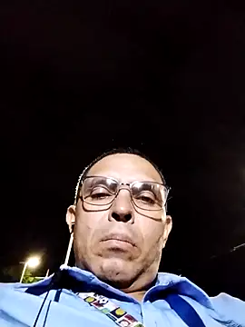 Snapshot of Alex011277 chatting on 10/08/25, 01:58 Alex011277 online show from 10/08/25, 01:58