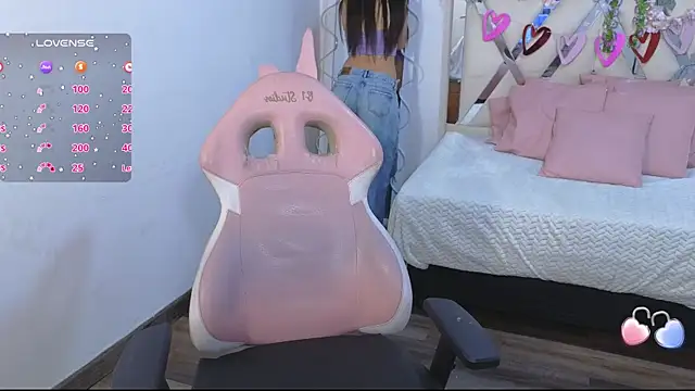 kittystart tay online show from 03/15/25, 07:38