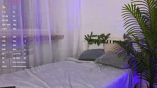 KAREN NIX online show from 01/07/25, 01:24