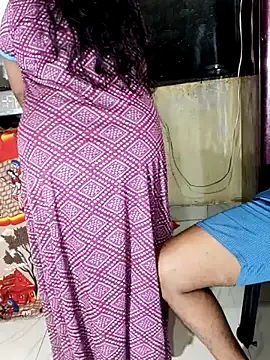 Snapshot of _Hot-Couple chatting on 10/02/25, 09:22 Hot-Couple online show from 10/02/25, 09:22