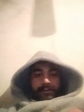Snapshot of Solomen00 chatting on 12/26/24, 04:25 Solomen00 online show from 12/26/24, 04:25