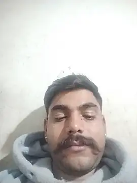 Snapshot of Solomen00 chatting on 01/04/25, 04:54 Solomen00 online show from 01/04/25, 04:54