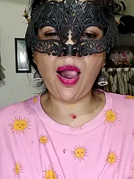 Snapshot of sexy_bhabhi69 chatting on 07/17/26, 07:15 sexy bhabhi69 online show from 07/17/26, 07:15