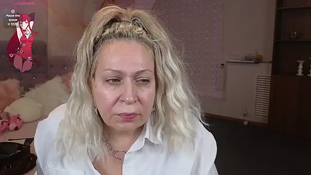 Penelope Pinky online show from 02/07/25, 05:18