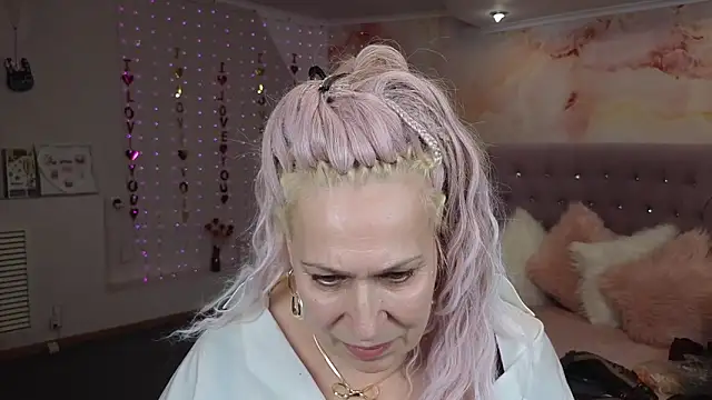 Penelope Pinky online show from 03/02/25, 02:21