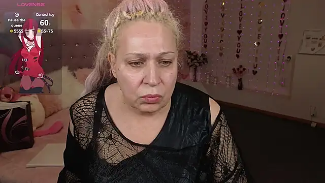 Penelope Pinky online show from 03/10/25, 02:48