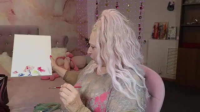 Penelope Pinky online show from 03/13/25, 05:39