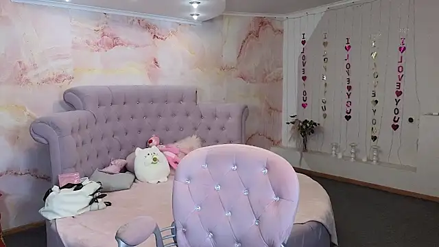 Penelope Pinky online show from 09/10/25, 02:44