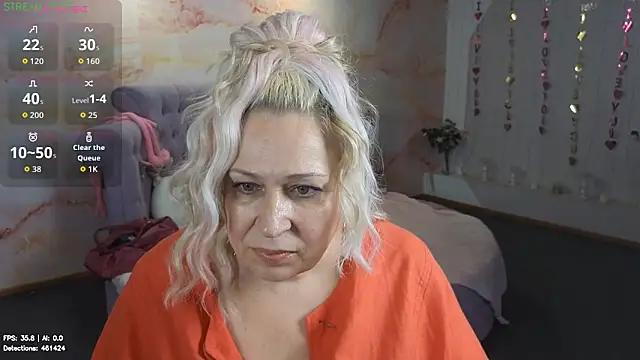 Snapshot of Penelope_Pinky chatting on 06/22/26, 12:35 Penelope Pinky online show from 06/22/26, 12:35