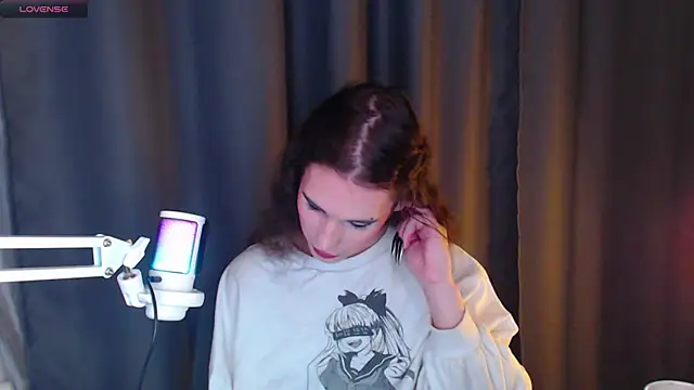 Snapshot of Cassie_Bae chatting on 03/19/25, 06:35 Cassie Bae online show from 03/19/25, 06:35