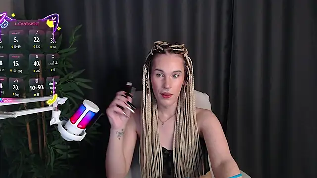 Cassie Bae online show from 12/02/25, 08:59