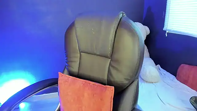 milufontier online show from 01/09/26, 10:44