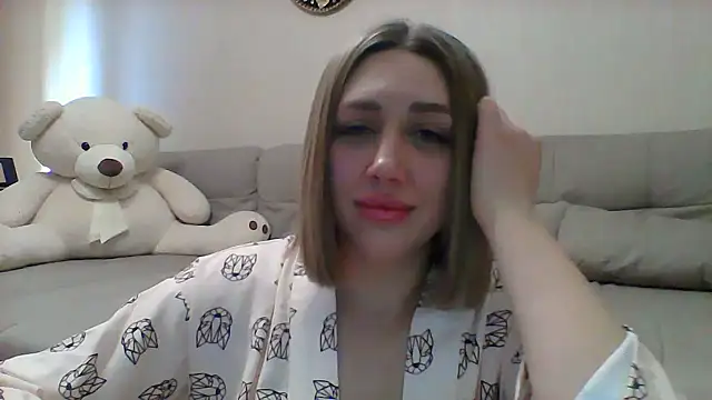 Snapshot of VickyLove047 chatting on 12/21/24, 09:23 VickyLove047 online show from 12/21/24, 09:23