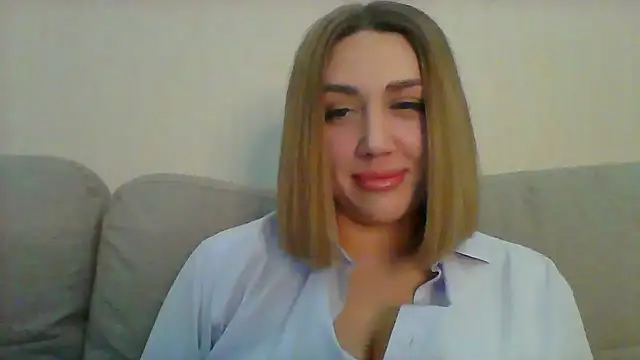 Snapshot of VickyLove047 chatting on 12/23/24, 07:06 VickyLove047 online show from 12/23/24, 07:06