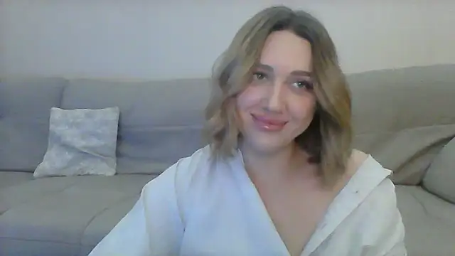 Snapshot of VickyLove047 chatting on 03/22/25, 05:49 VickyLove047 online show from 03/22/25, 05:49