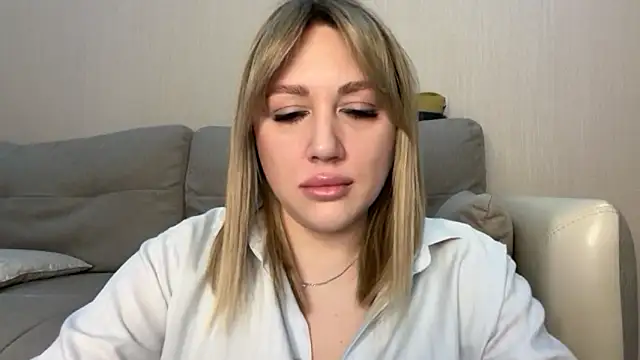 Snapshot of VickyLove047 chatting on 03/21/26, 06:29 VickyLove047 online show from 03/21/26, 06:29