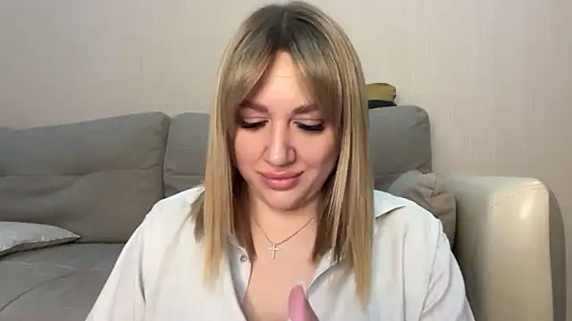 Snapshot of VickyLove047 chatting on 03/21/26, 08:19 VickyLove047 online show from 03/21/26, 08:19