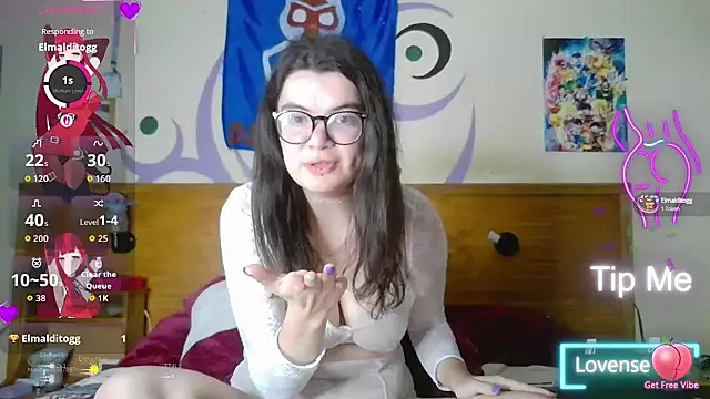 Snapshot of MilahHot13 chatting on 09/23/25, 01:41 MilahHot13 online show from 09/23/25, 01:41