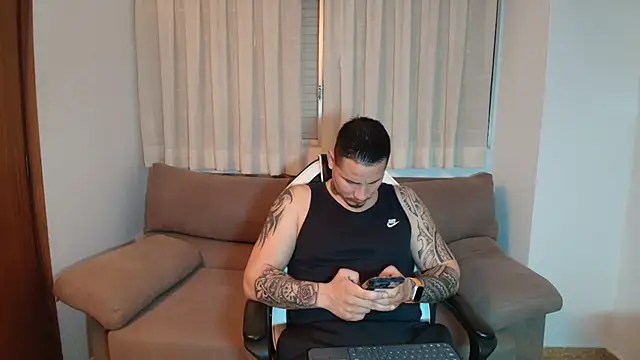 Snapshot of Geishastudios chatting on 03/31/26, 12:16 Geishastudios online show from 03/31/26, 12:16