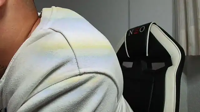 Snapshot of Geishastudios chatting on 04/13/26, 08:31 Geishastudios online show from 04/13/26, 08:31