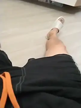 Snapshot of Dannydy2015 chatting on 10/16/25, 04:30 Dannydy2015 online show from 10/16/25, 04:30