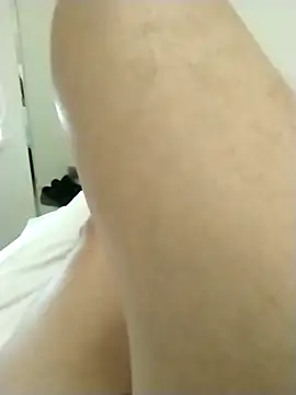 Snapshot of Dannydy2015 chatting on 02/15/26, 06:32 Dannydy2015 online show from 02/15/26, 06:32